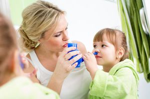 Как лечить затяжной насморк у детей